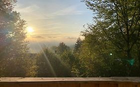 Lichtrijk A- frame Huisje - Zon-Bos-tuin-natuur
