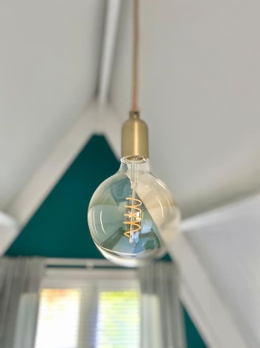 Lichtrijk A- frame Huisje - Zon-Bos-tuin-natuur Durbuy Buitenkant foto